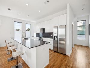 MLS #21064936 image #0