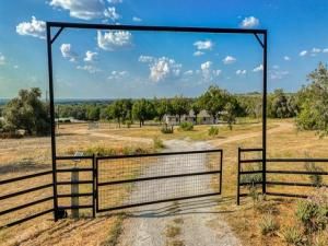 MLS #21062644 image #0