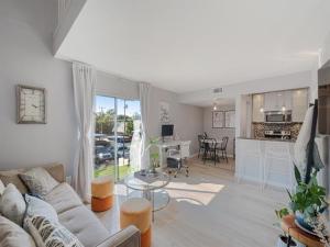 MLS #21070132 image #0