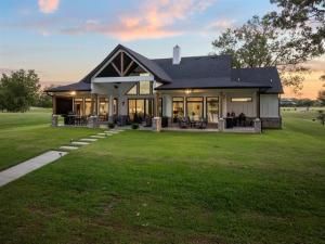 MLS #21070342 image #0