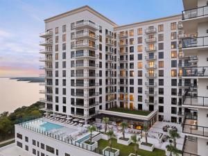 MLS #21070975 image #0