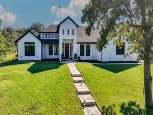 MLS #21072032 image #0