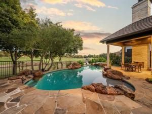 MLS #21072926 image #0