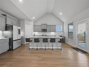 MLS #21073025 image #0