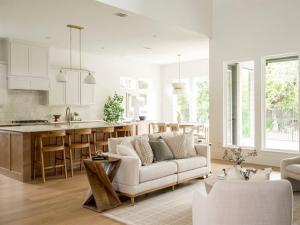 MLS #21073097 image #0