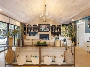 MLS #21073296 image #0