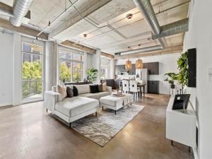 MLS #21075575 image #0