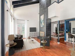 MLS #21075838 image #0