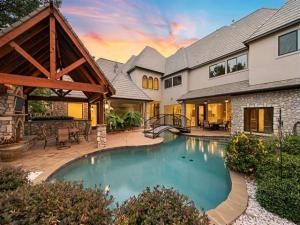 MLS #21079696 image #0