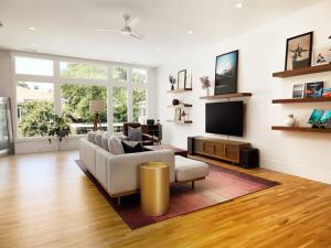 MLS #21079971 image #0