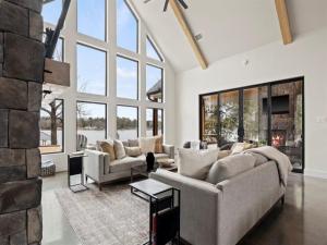 MLS #21080405 image #0
