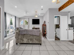 MLS #21080704 image #0