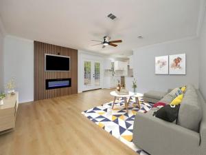 MLS #21081070 image #0