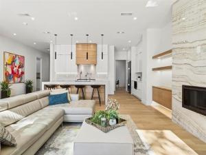 MLS #21082114 image #0