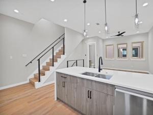 MLS #21082632 image #0