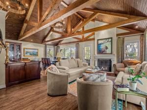 MLS #21086798 image #0