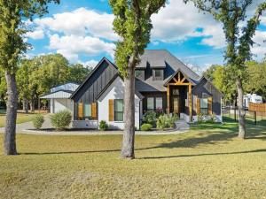 MLS #21087919 image #0