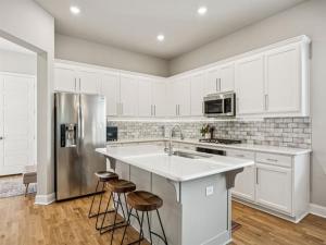 MLS #21093220 image #0