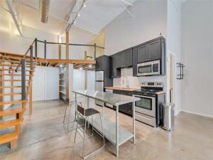 MLS #21096072 image #0