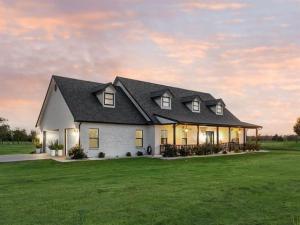 MLS #21096301 image #0