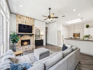 MLS #21100398 image #0