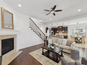 MLS #21103980 image #0