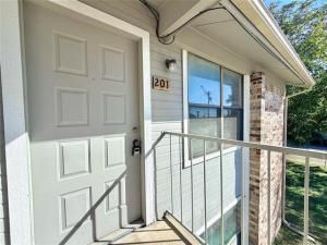 MLS #21104111 image #0