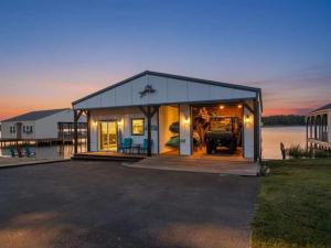 MLS #21104388 image #0