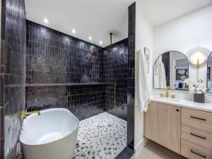 MLS #21106320 image #0