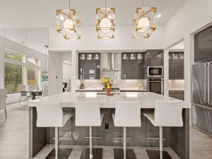 MLS #21114320 image #0