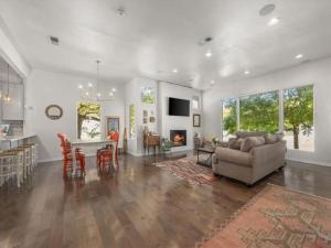 MLS #21120301 image #0