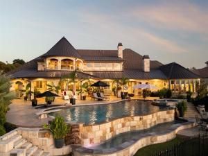 MLS #21122321 image #0