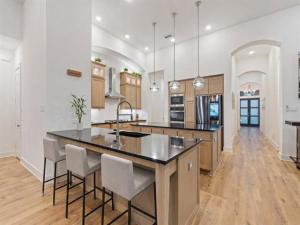 MLS #21142682 image #0