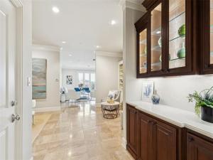 MLS #21147937 image #0