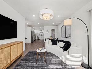 MLS #21158852 image #0