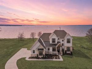 MLS #21160652 image #0