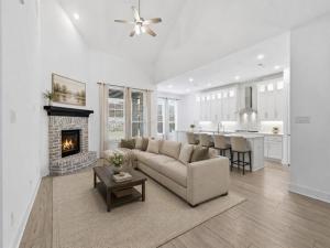 MLS #21172945 image #0