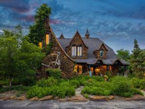 MLS #21176300 image #0