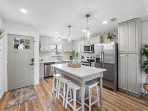 MLS #21183447 image #0