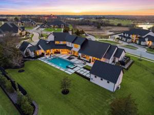 MLS #21185643 image #0