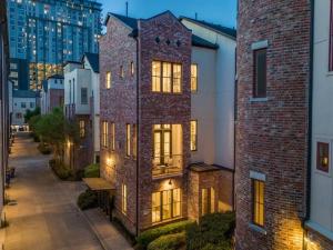 MLS #21200569 image #0