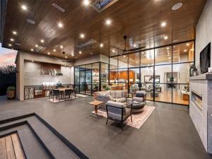 MLS #21205044 image #0