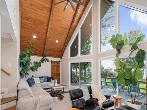 MLS #21205895 image #0