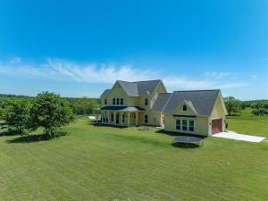 MLS #21207889 image #0
