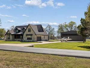 MLS #21211573 image #0