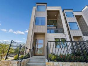 MLS #21214947 image #0