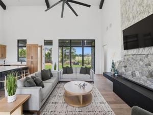 MLS #21218191 image #0
