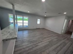 MLS #21221773 image #0