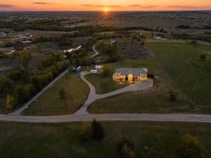 MLS #21222732 image #0