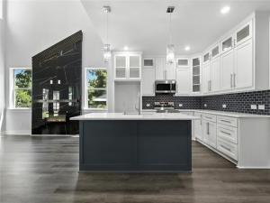 MLS #21222844 image #0